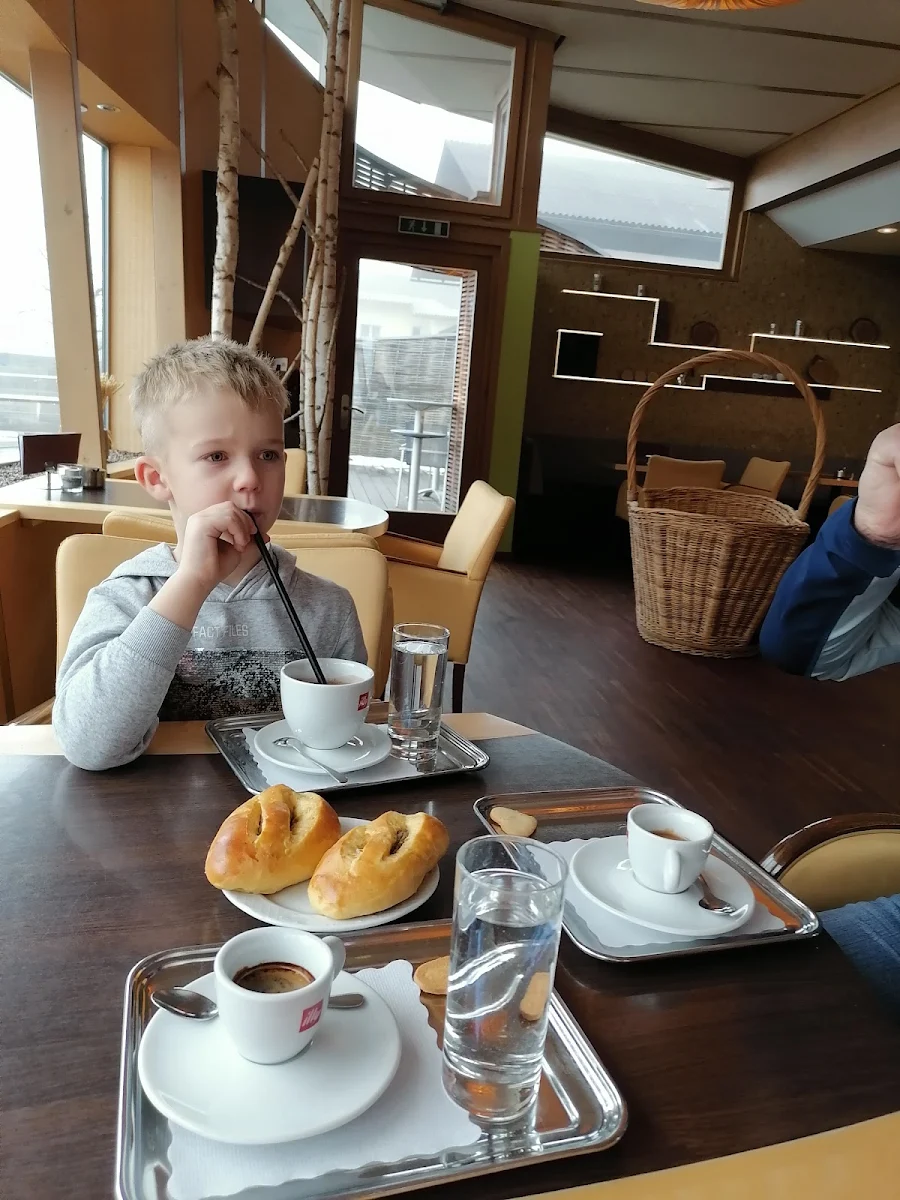Essen und Trinken photo 2