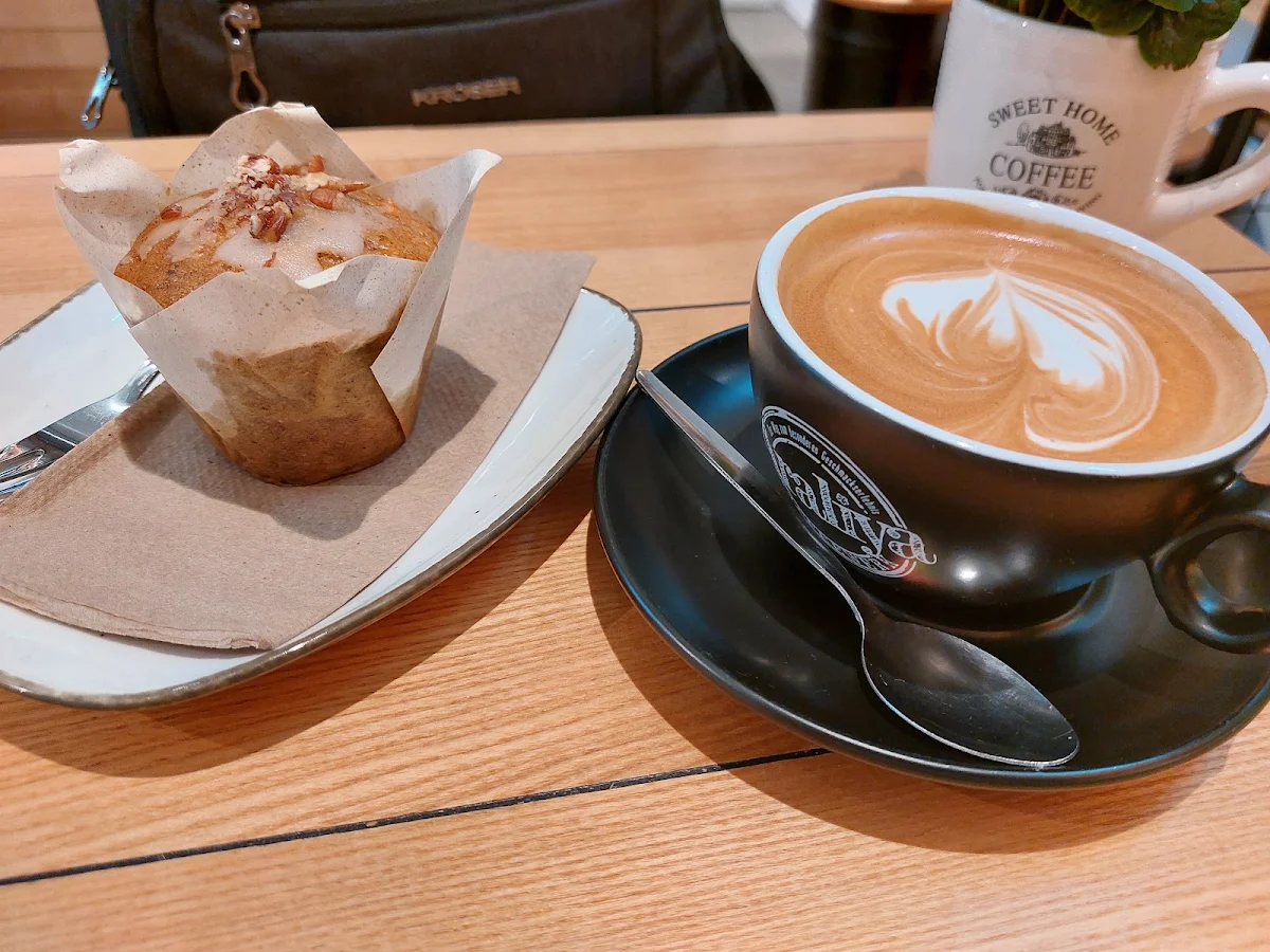 Essen und Trinken, Kopi Kadé. Der Kaffeeladen