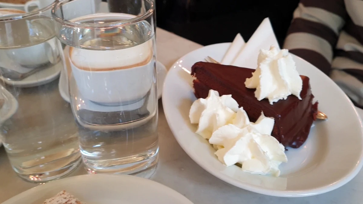 Essen und Trinken photo 2