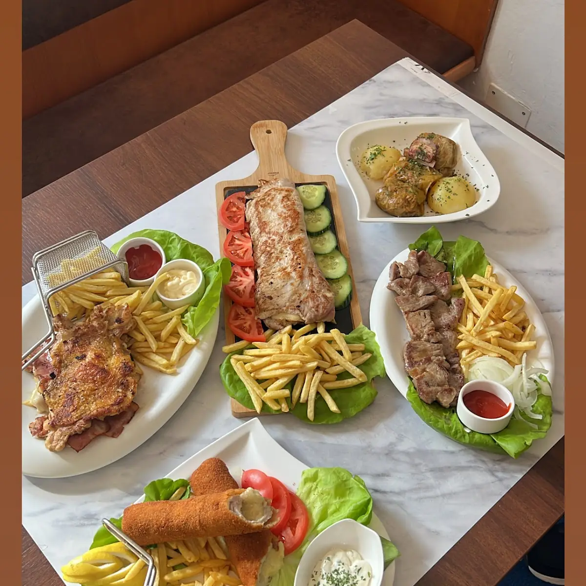Essen und Trinken photo 1