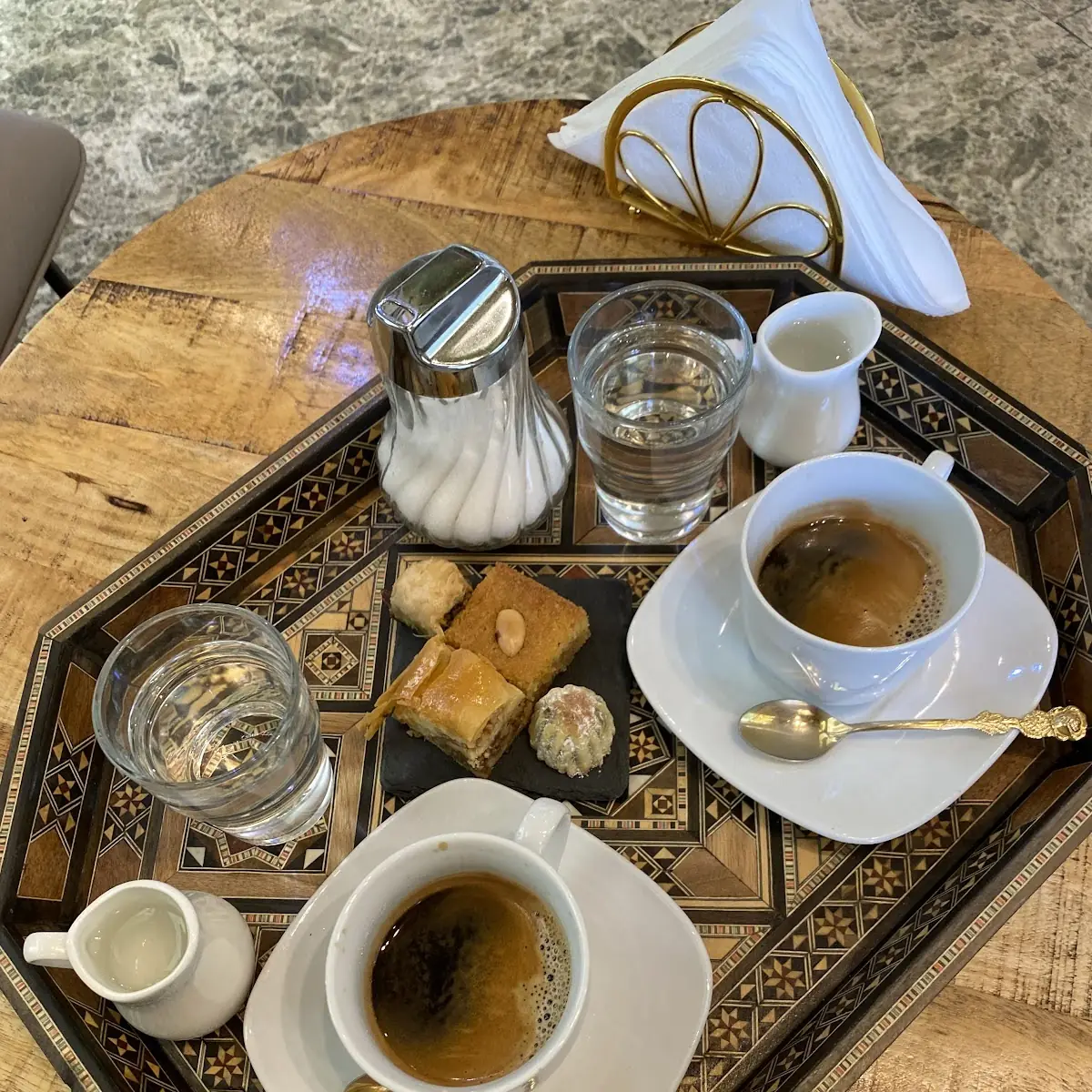 Essen und Trinken photo 3