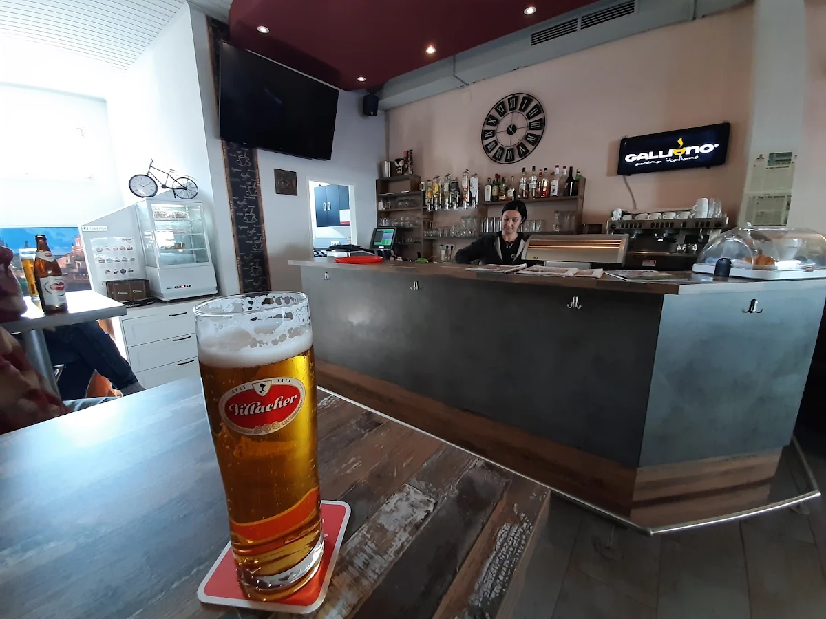café zeitlos Titelbild