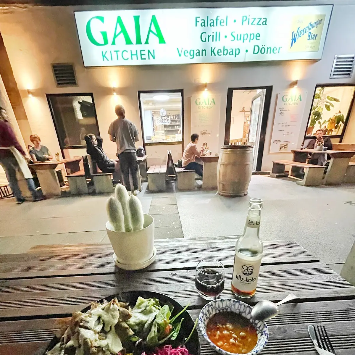 Essen und Trinken photo 2