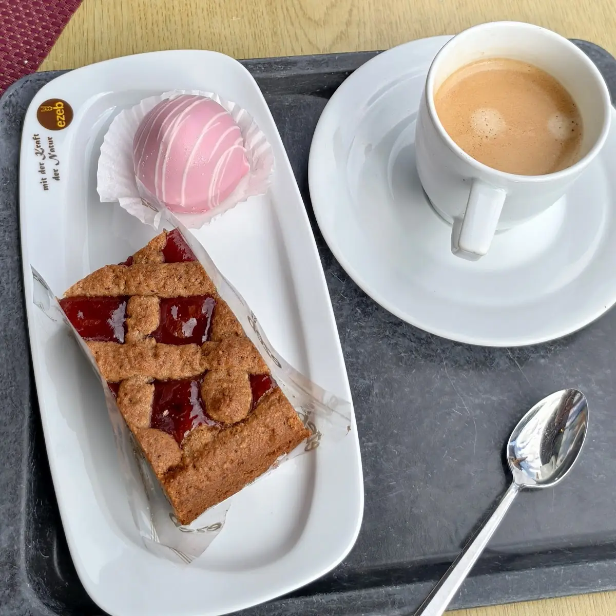 Essen und Trinken photo 3