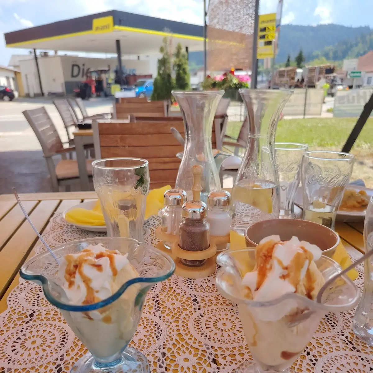 Essen und Trinken photo 2