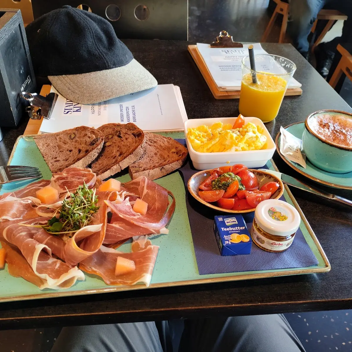 Essen und Trinken photo 2