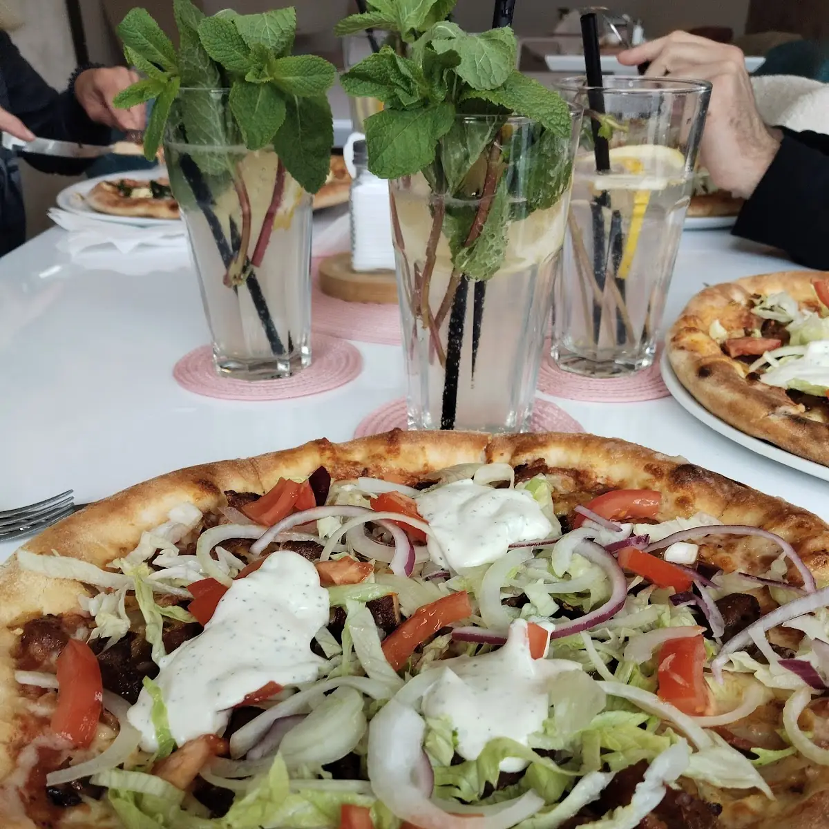 Essen und Trinken, Rosé Restaurant&Bar