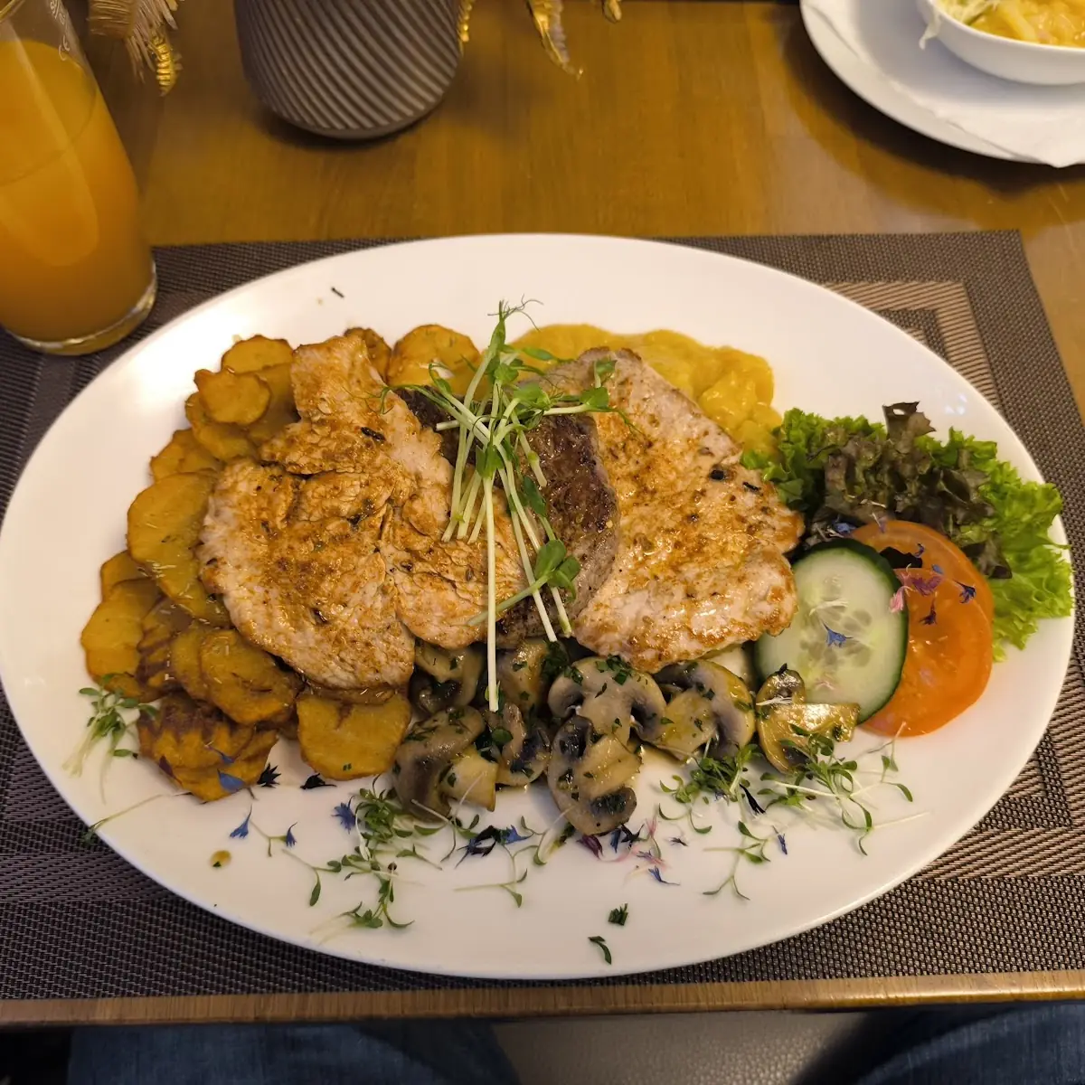 Essen und Trinken photo 4