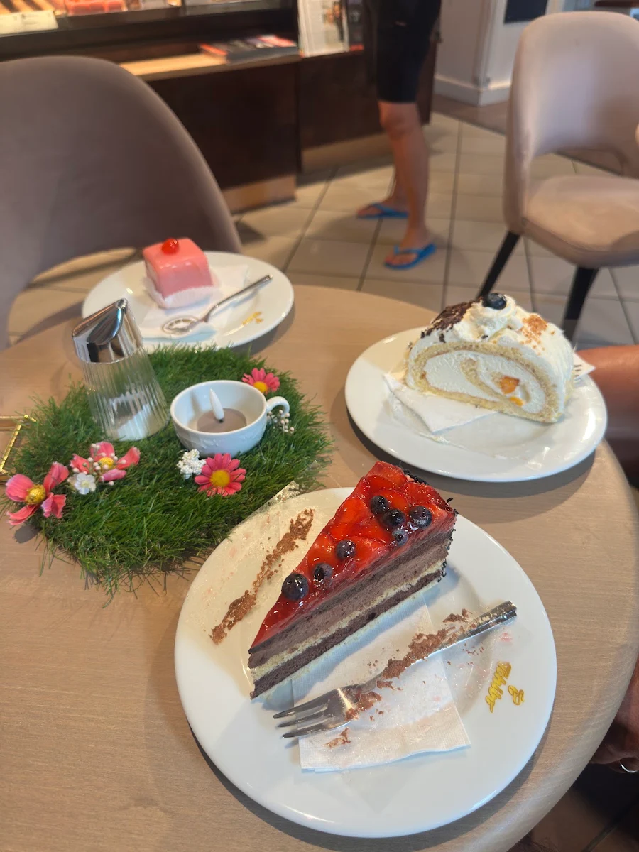 Essen und Trinken photo 2