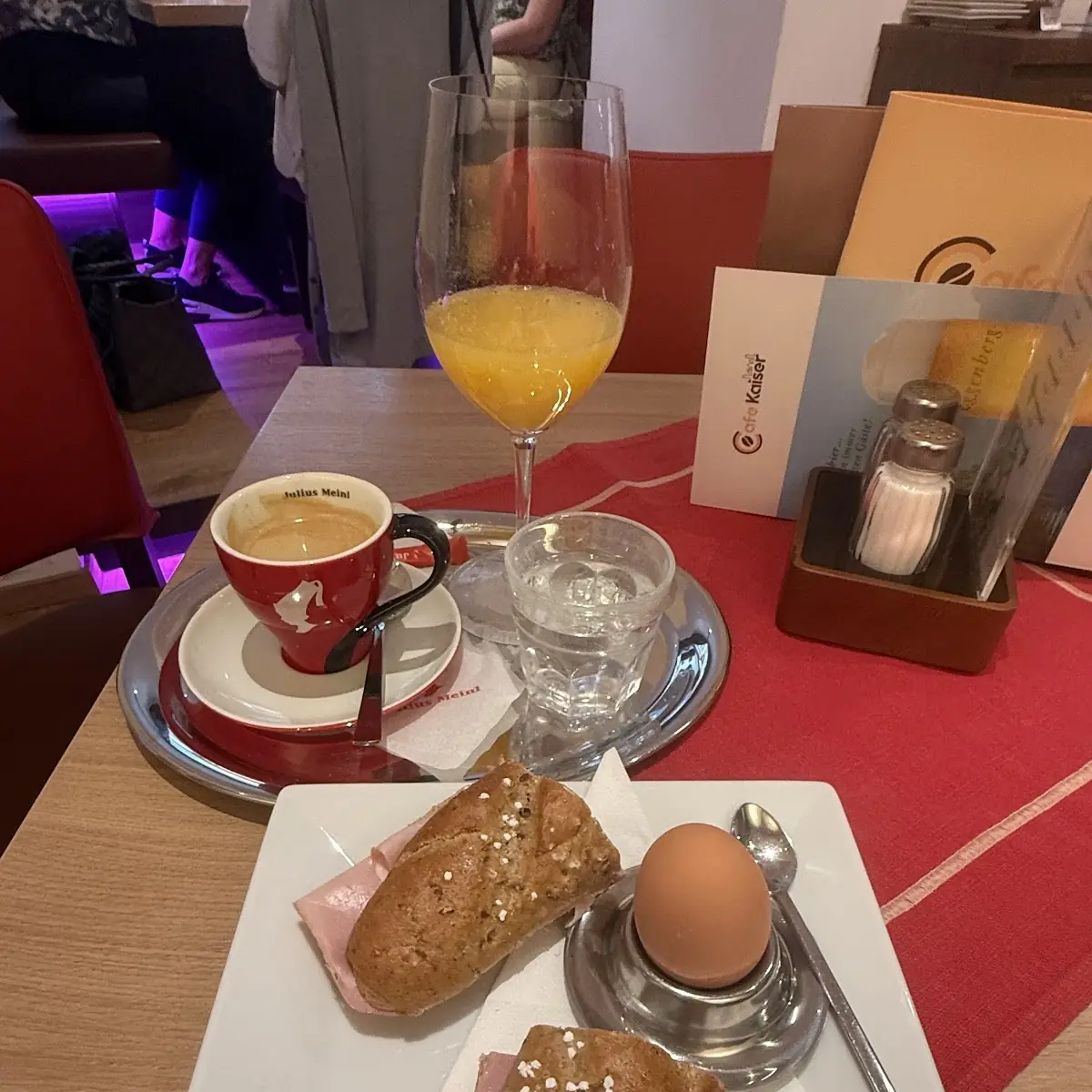 Essen und Trinken photo 2