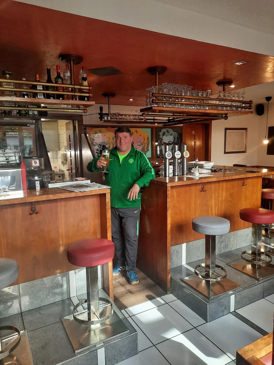 Cafe Picasso Titelbild