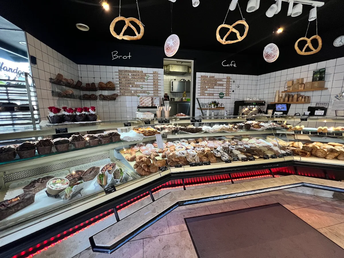 15 süße Minuten Café Bakery Titelbild