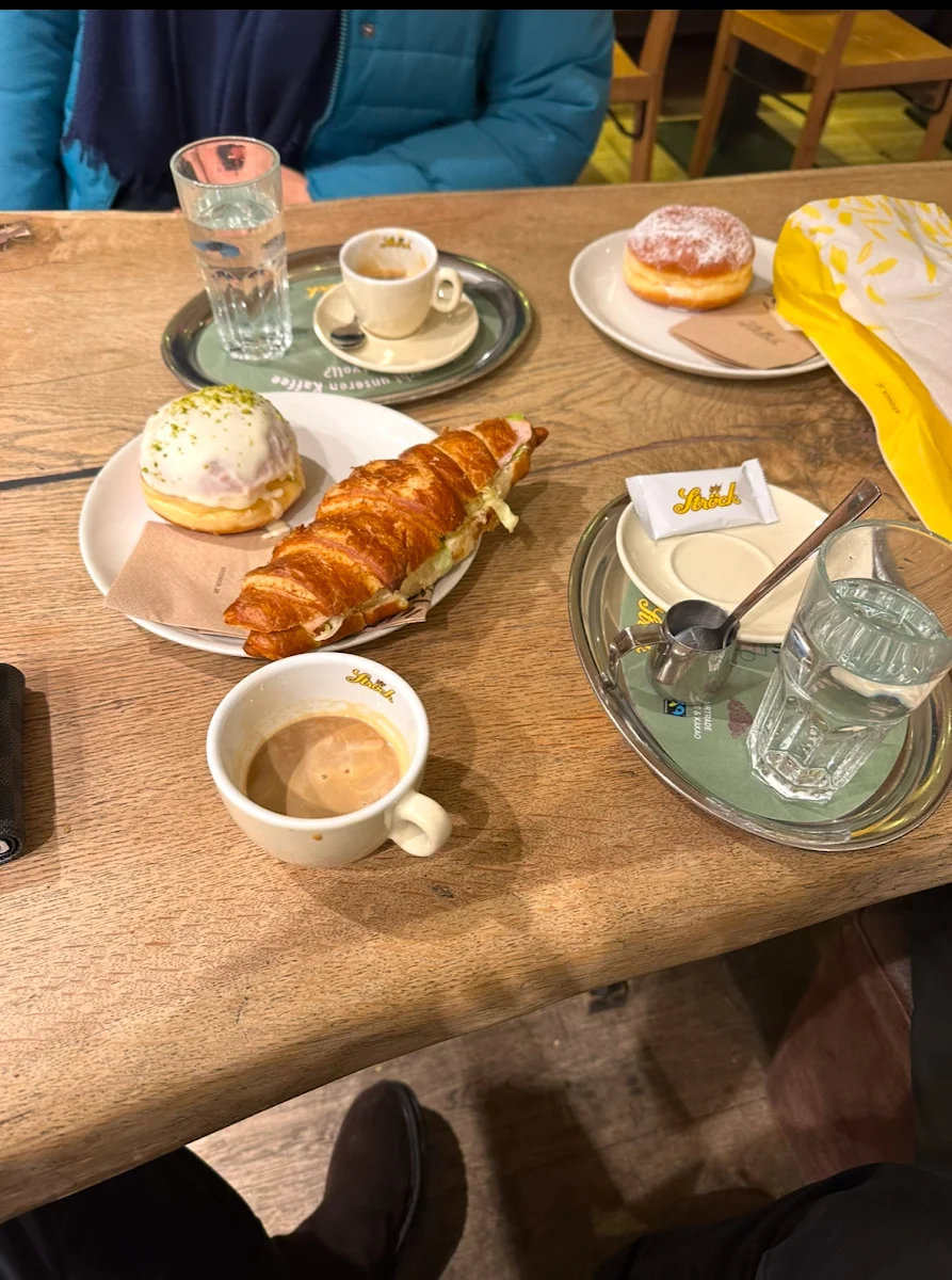 Essen und Trinken photo 2