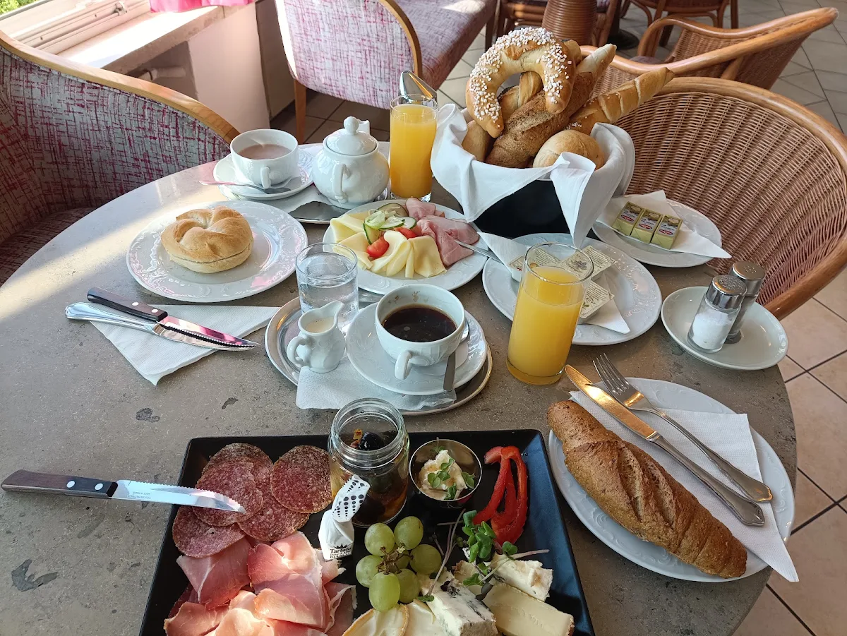 Essen und Trinken photo 3