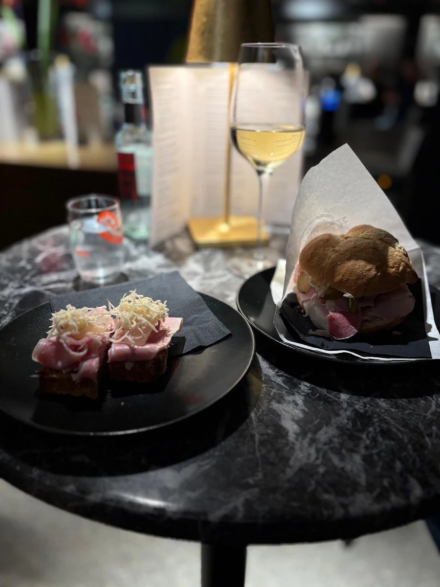 Essen und Trinken photo 2