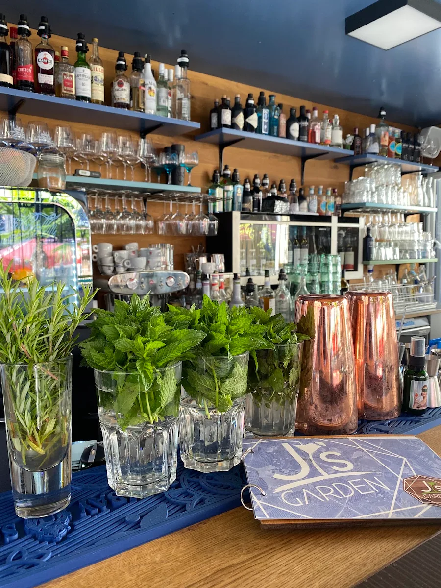 Essen und Trinken photo 2