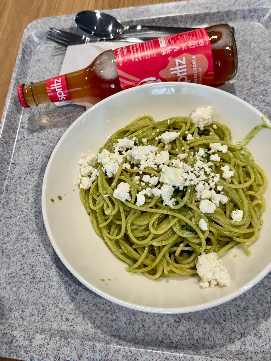 Essen und Trinken photo 2