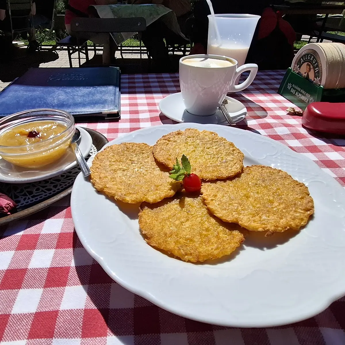 Essen und Trinken photo 7