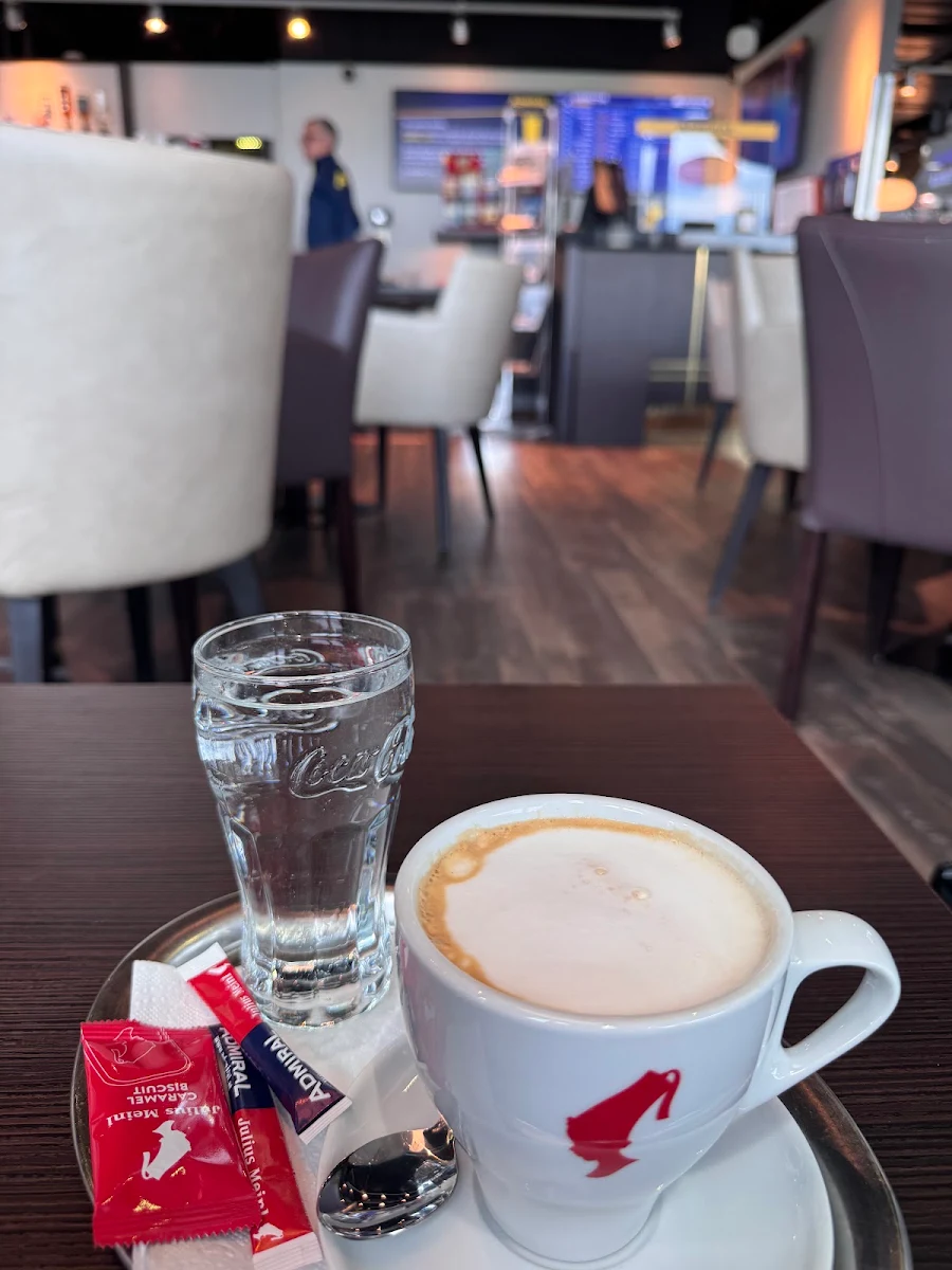 Essen und Trinken photo 3