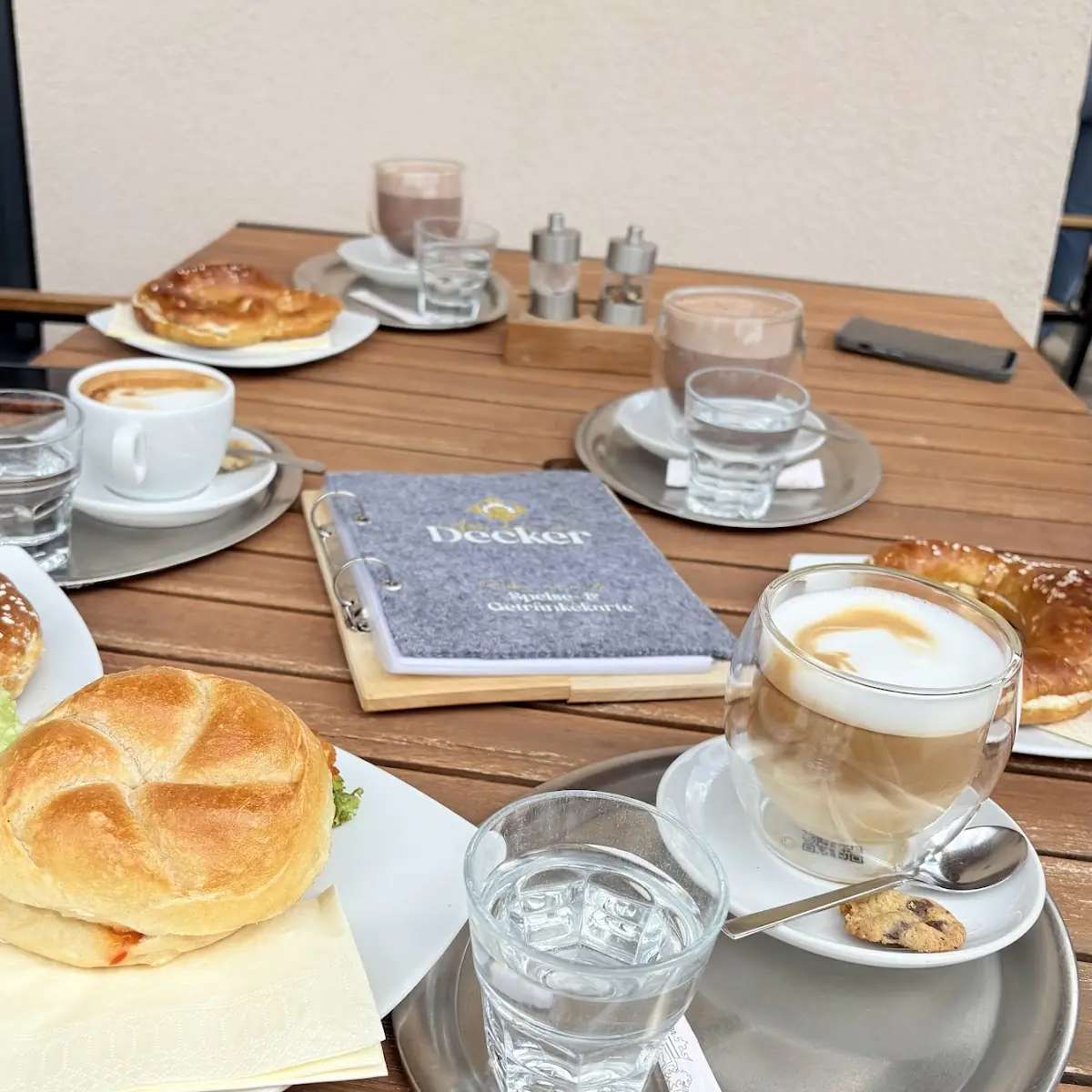 Essen und Trinken photo 2