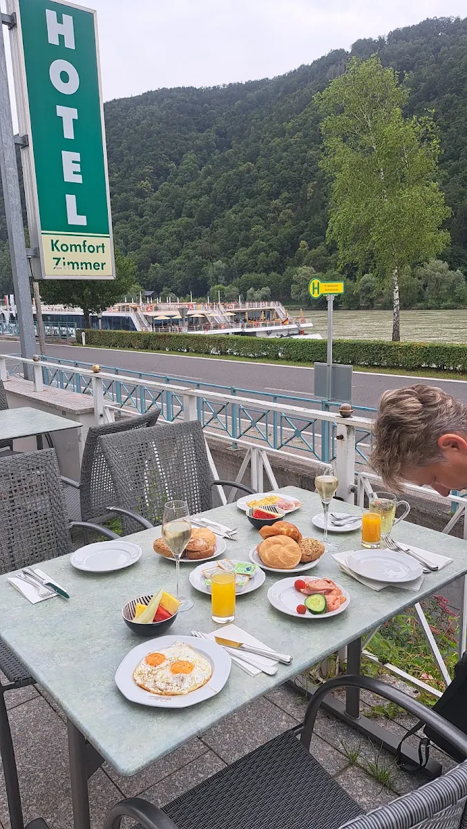 Essen und Trinken photo 2