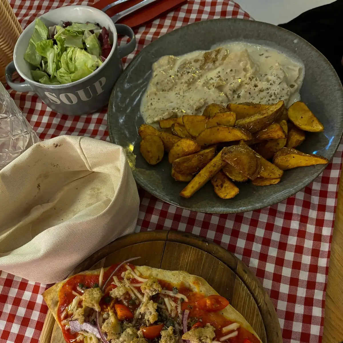 Essen und Trinken photo 2