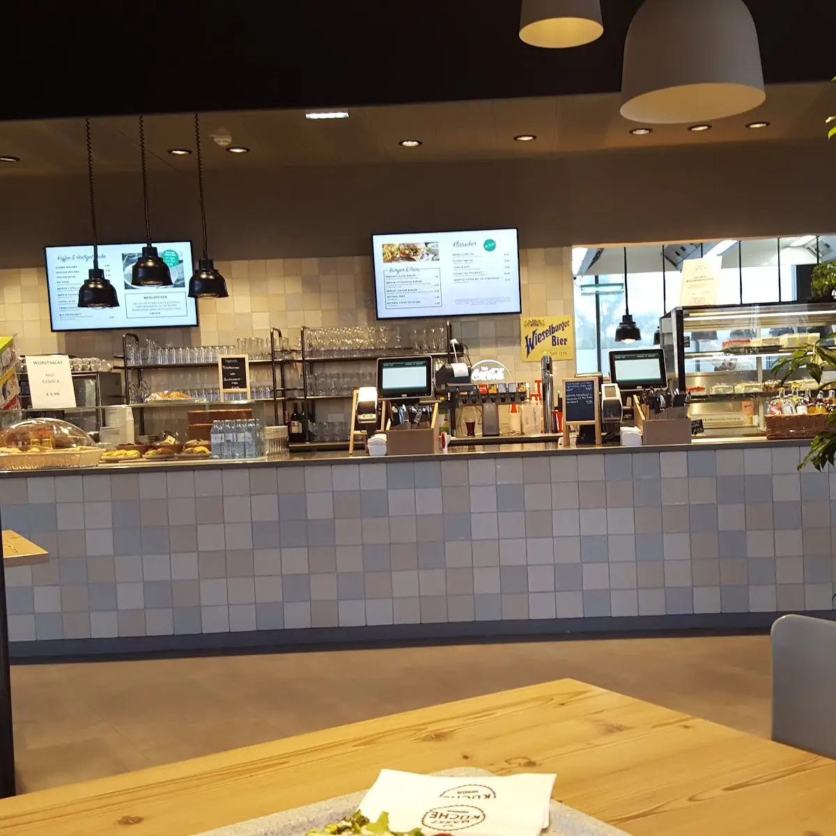 Atmosphäre, BILLA Plus Restaurant