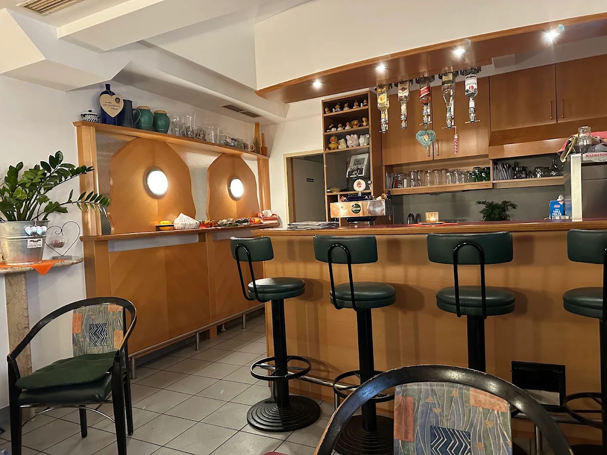 Cafe Palais Titelbild