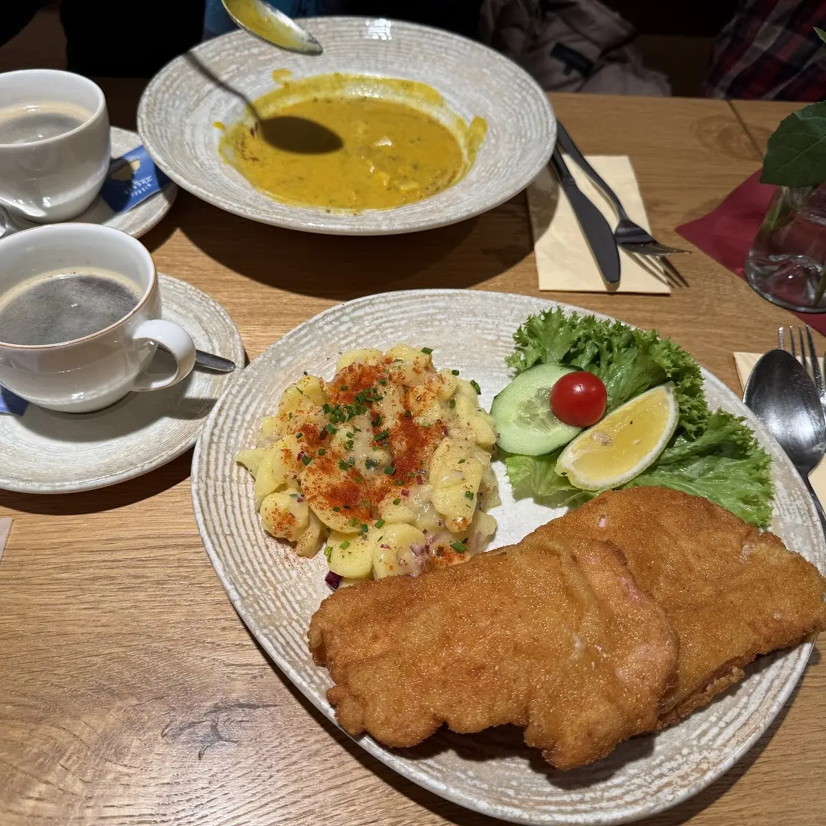 Essen und Trinken photo 3