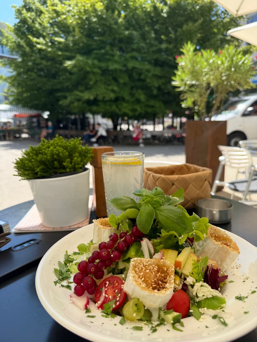 Essen und Trinken photo 1