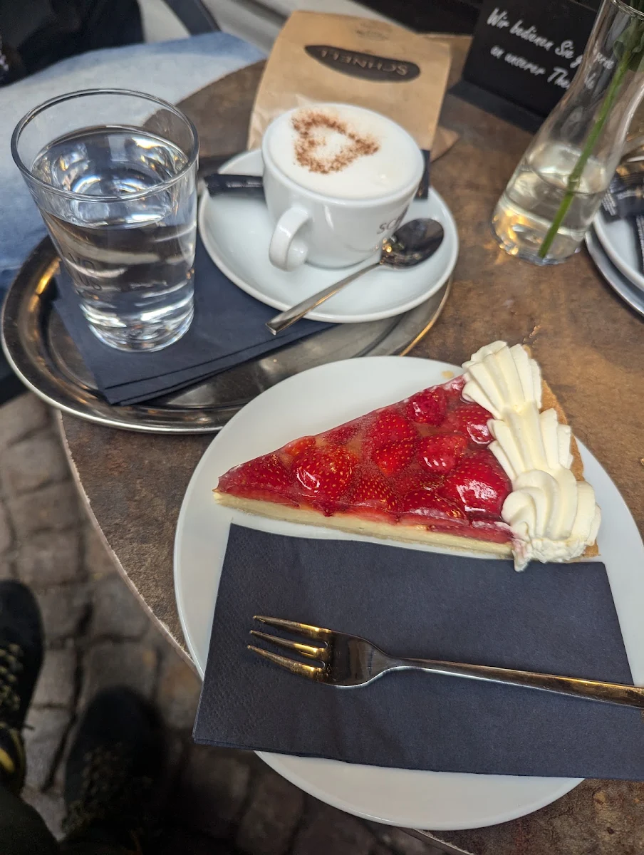 Essen und Trinken photo 2