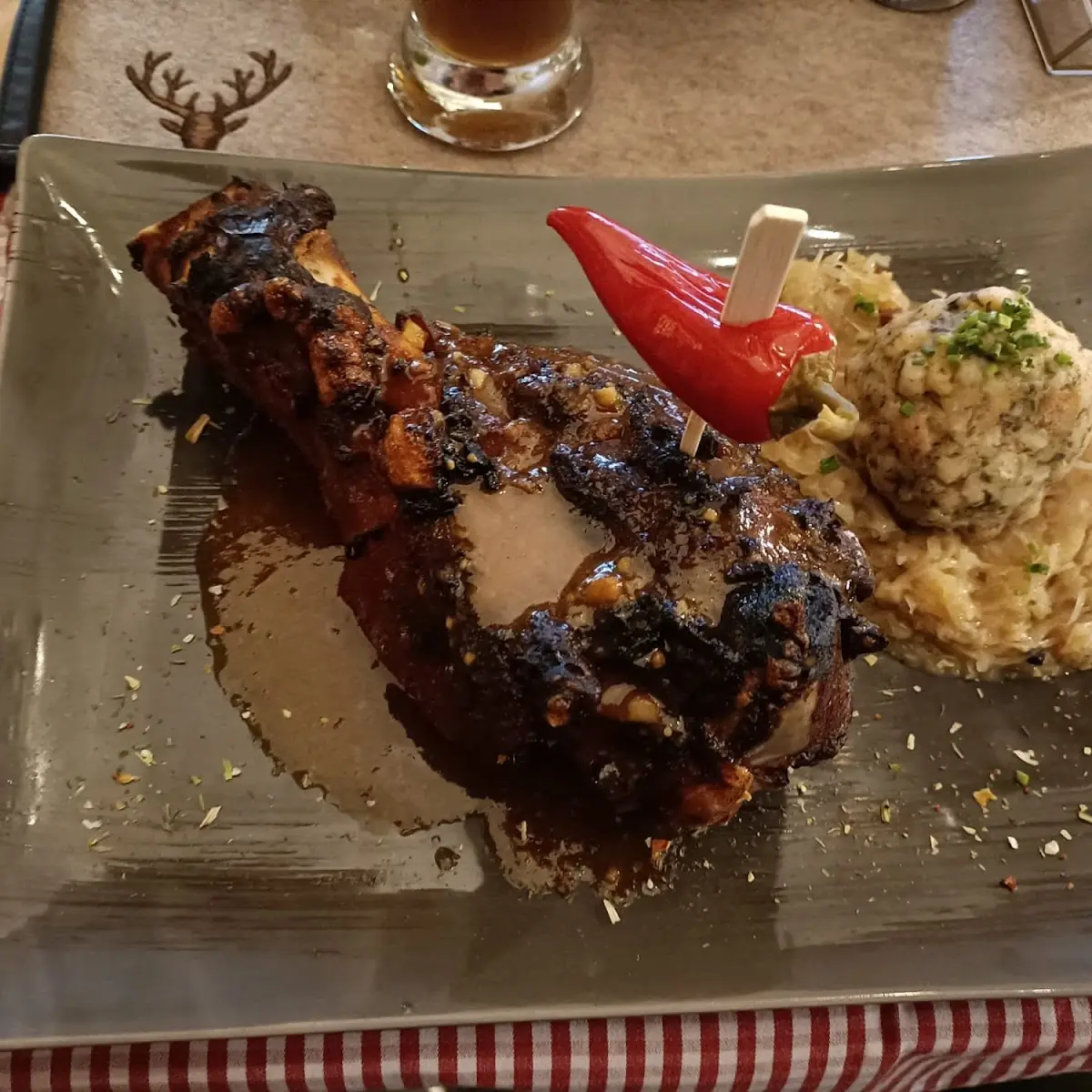 Essen und Trinken, Restaurant Pizzeria Zum Achtal Wirt