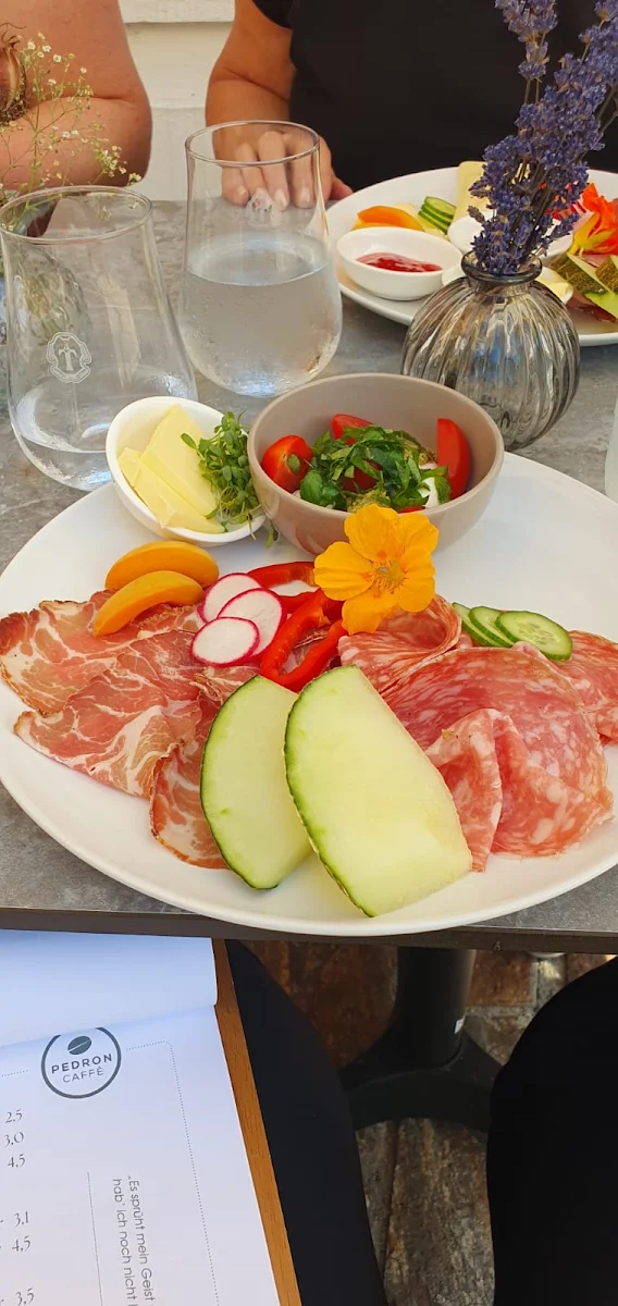 Essen und Trinken photo 4