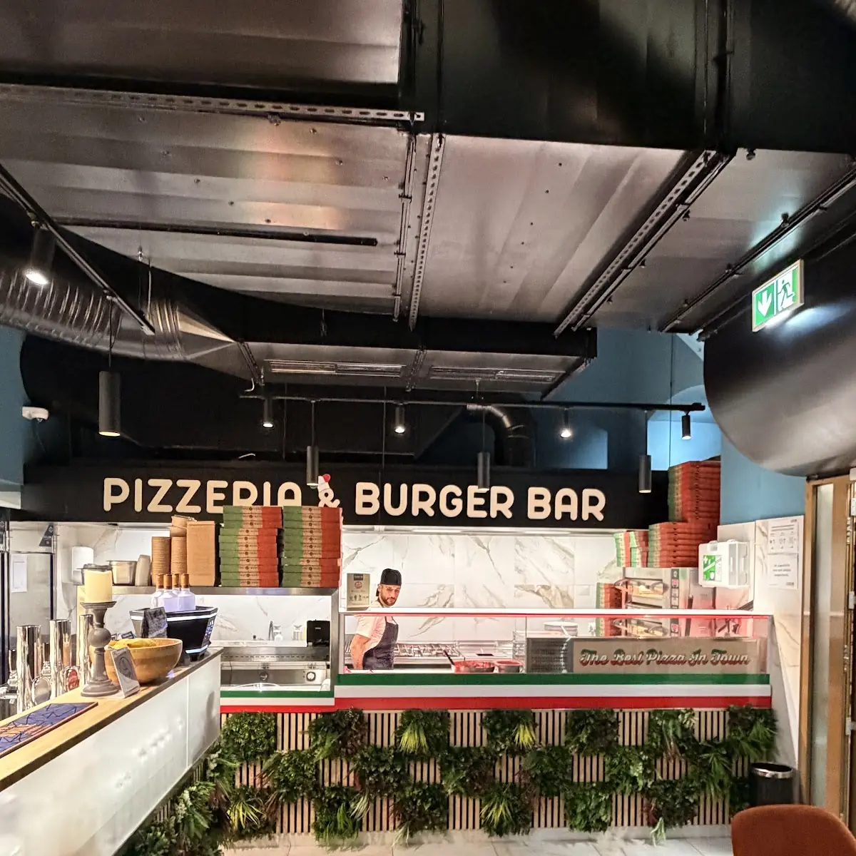 Atmosphäre, STERN16 - Pizza & Burger Bar