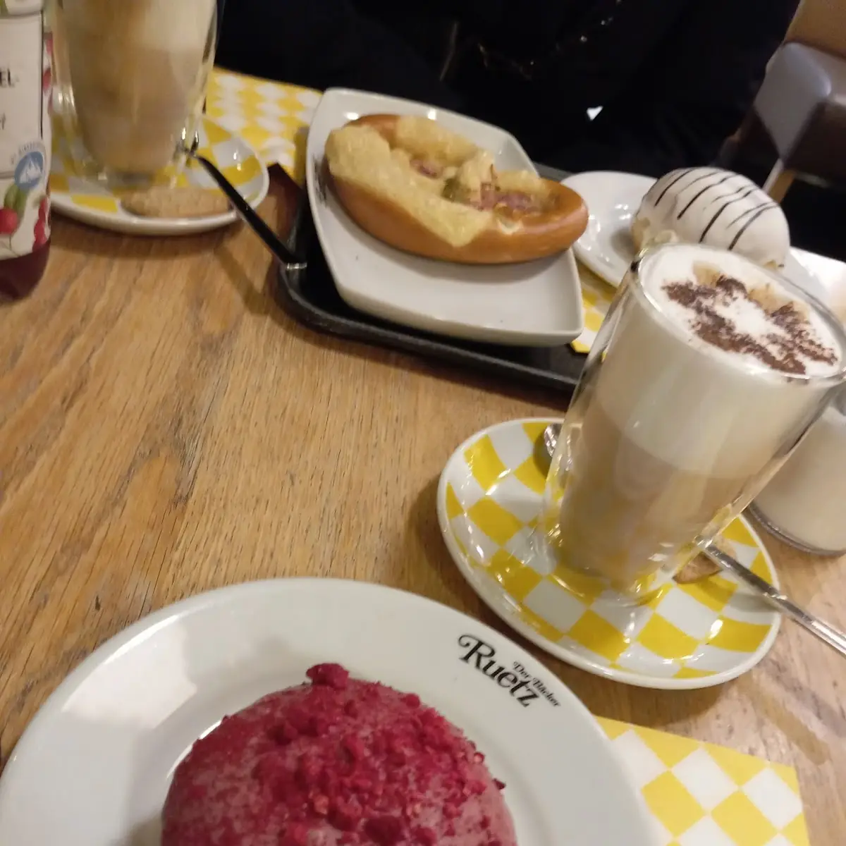 Essen und Trinken photo 4