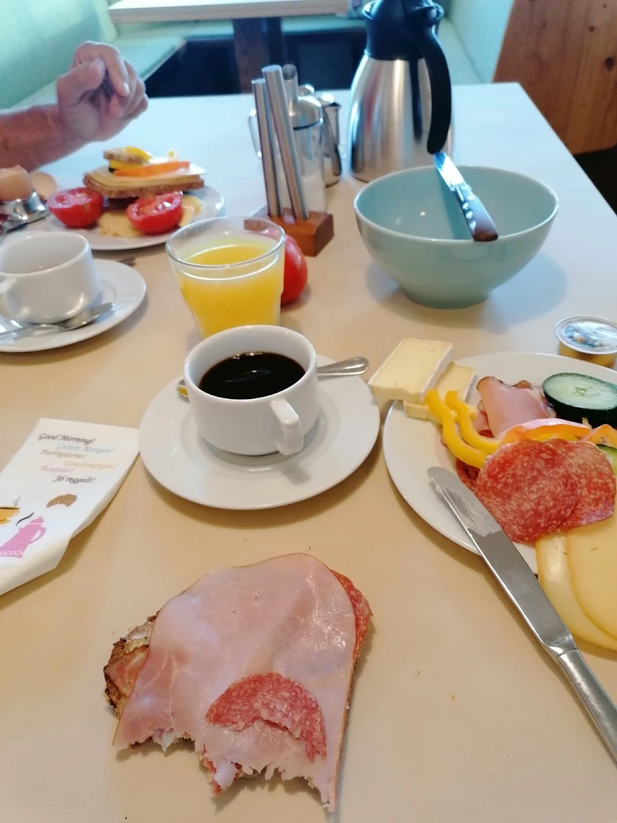 Essen und Trinken photo 2