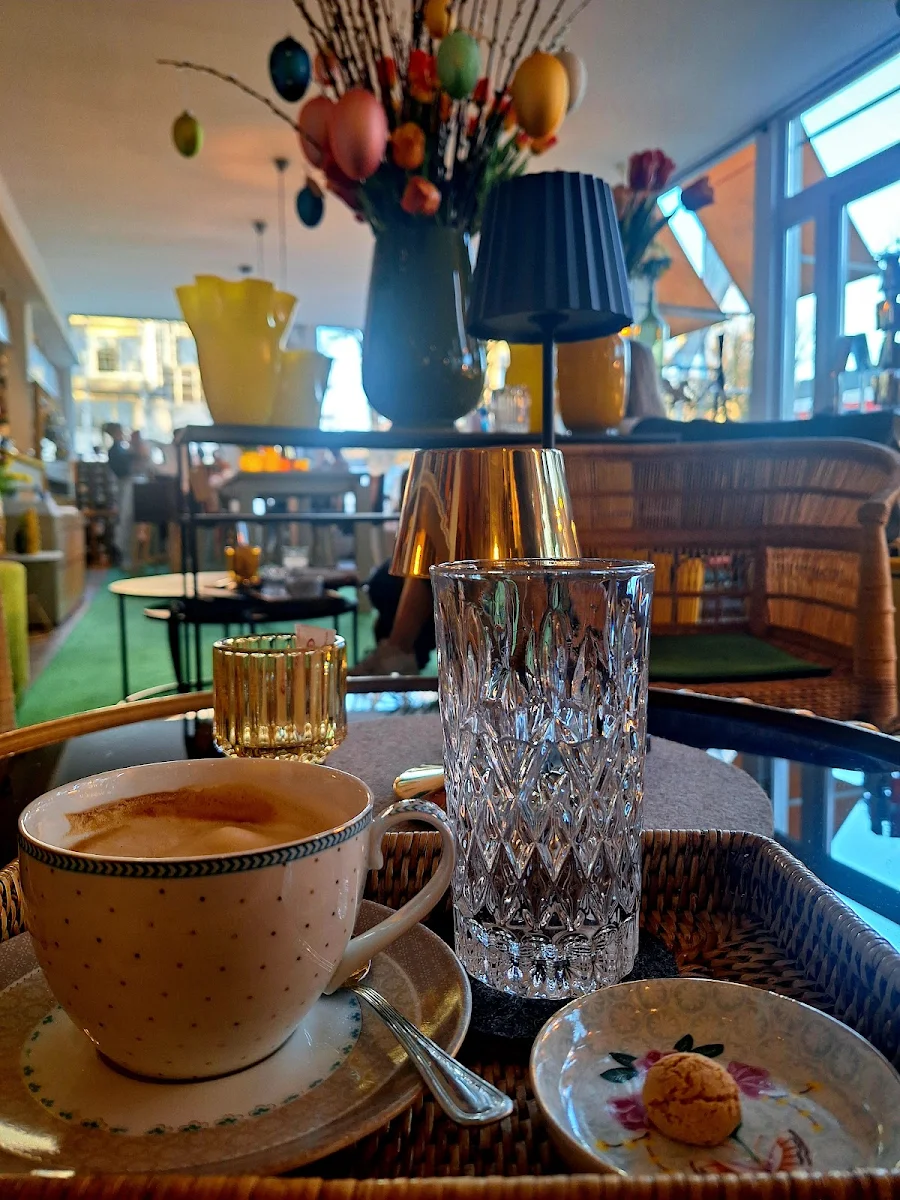 Essen und Trinken photo 1