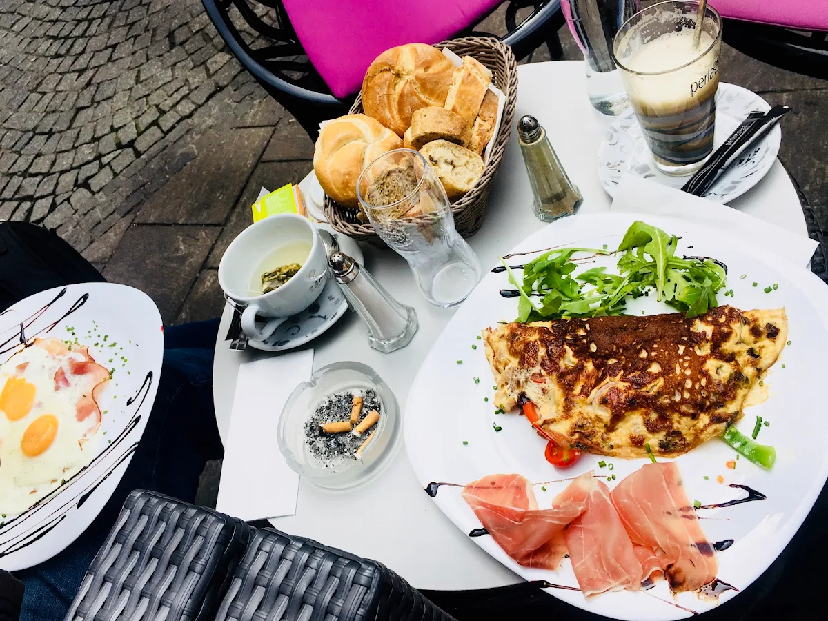 Essen und Trinken photo 3