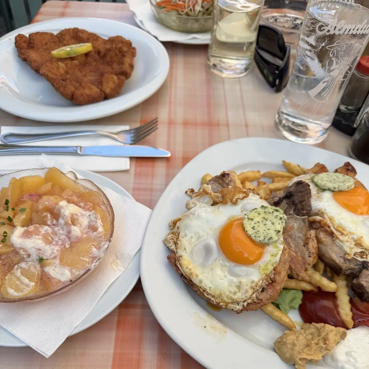 Essen und Trinken photo 2
