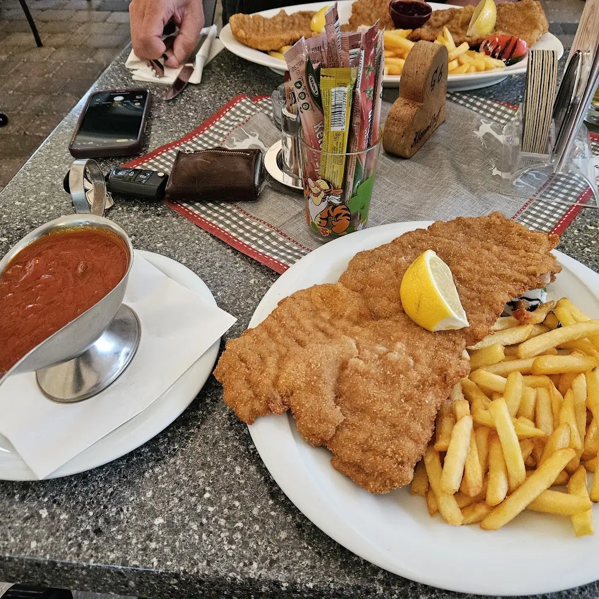 Essen und Trinken photo 3
