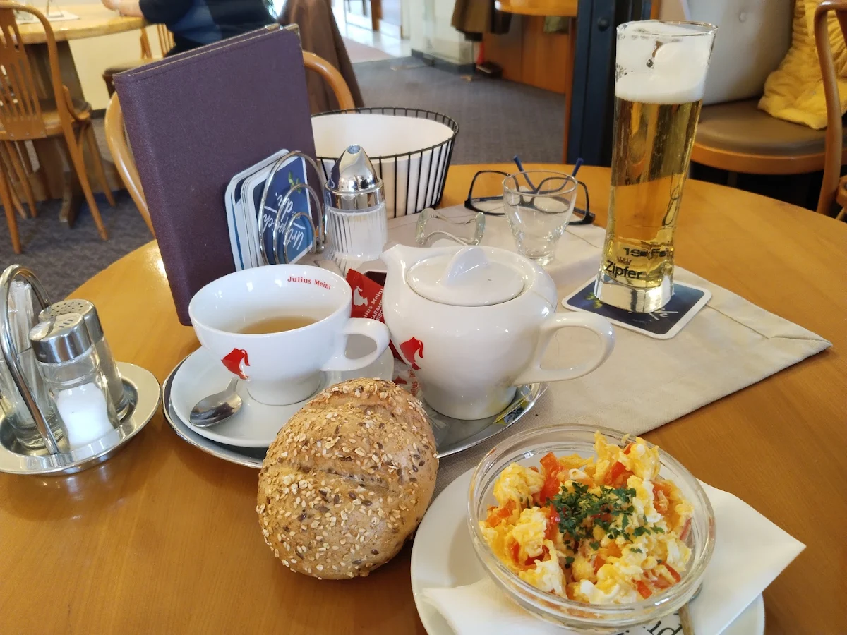 Essen und Trinken photo 2