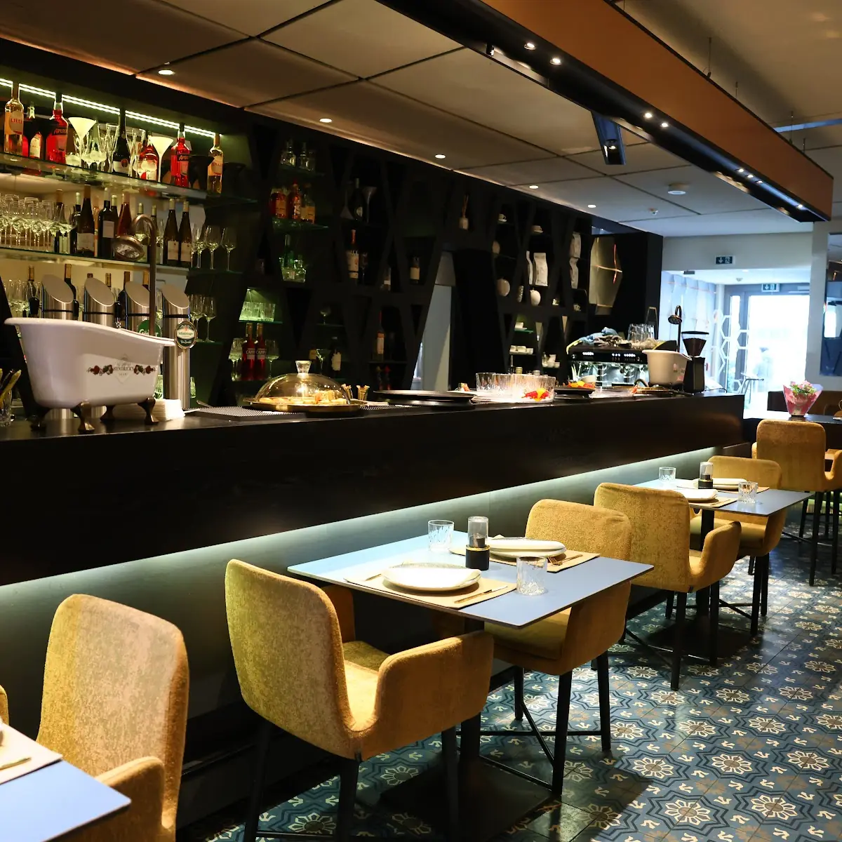 Atmosphäre, Paradisia Restaurant (مطعم باراديسيا)