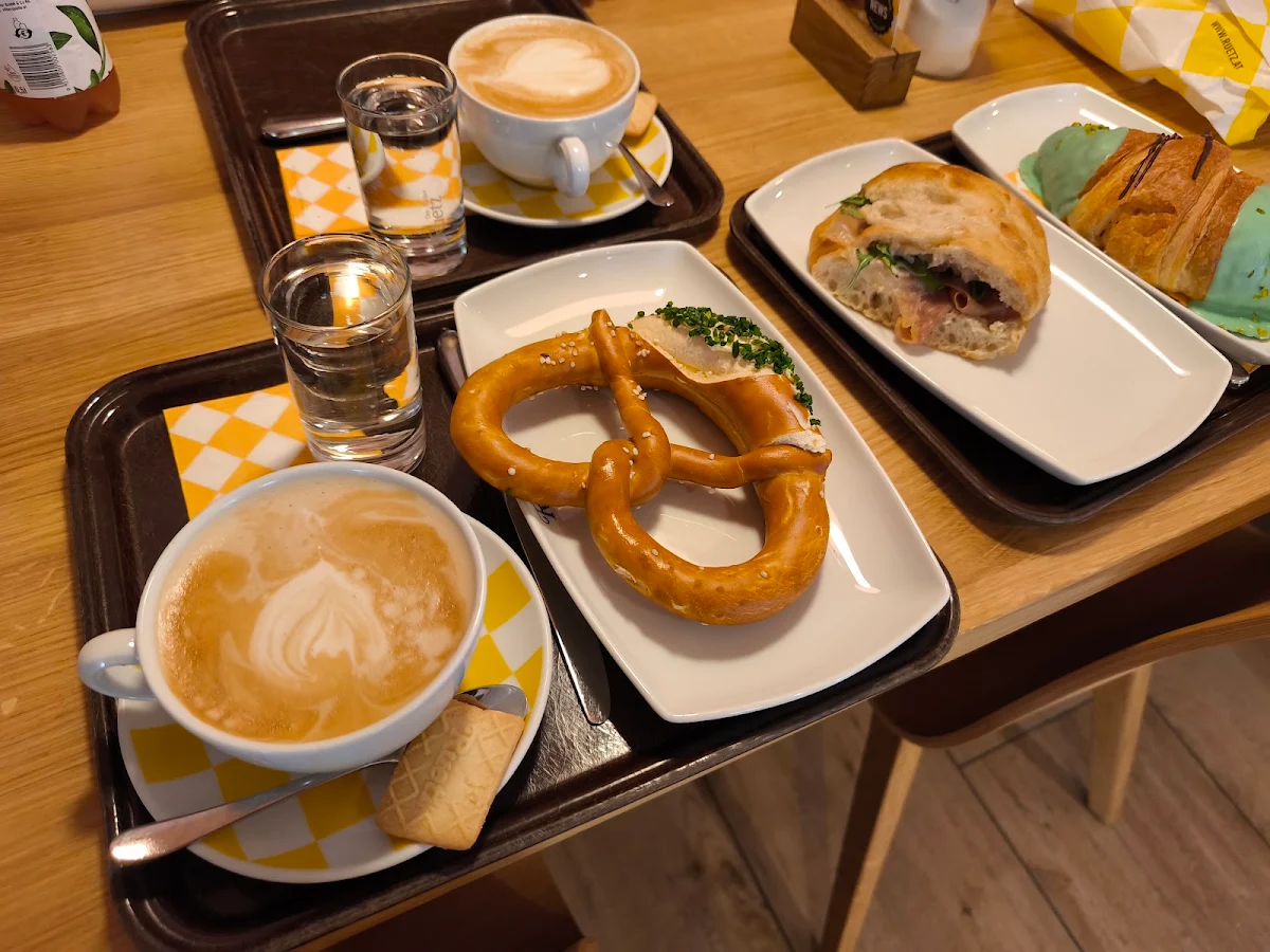 Essen und Trinken photo 1