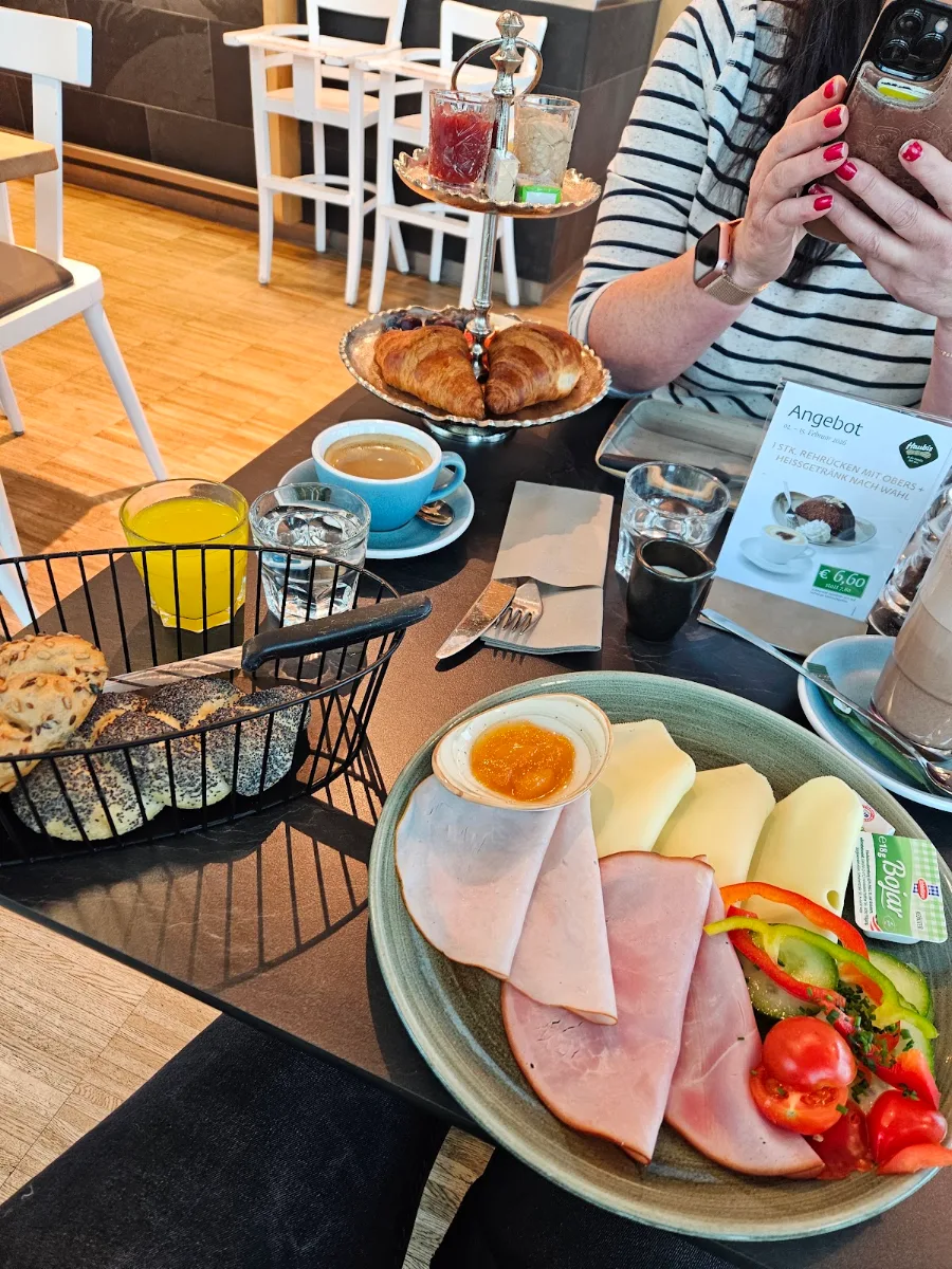 Essen und Trinken photo 2