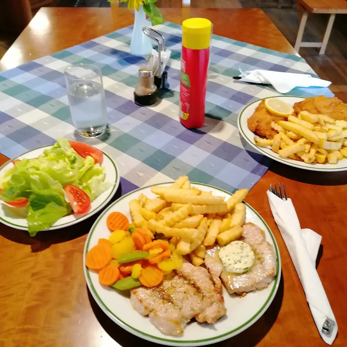 Essen und Trinken photo 2