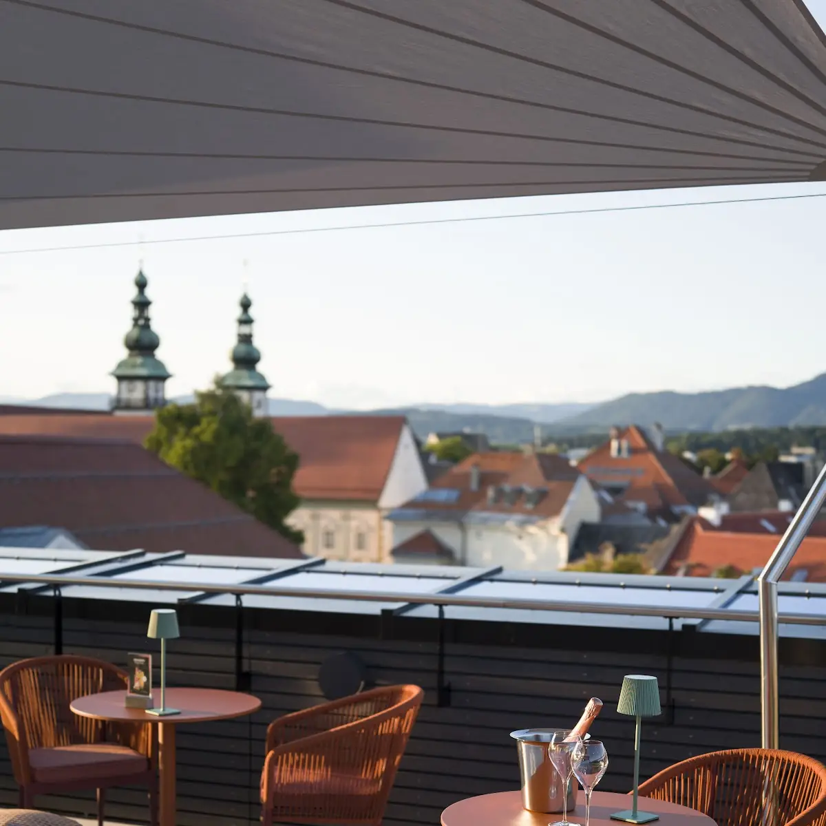 George & Marie Cafe | Bistro | SkyBar Titelbild