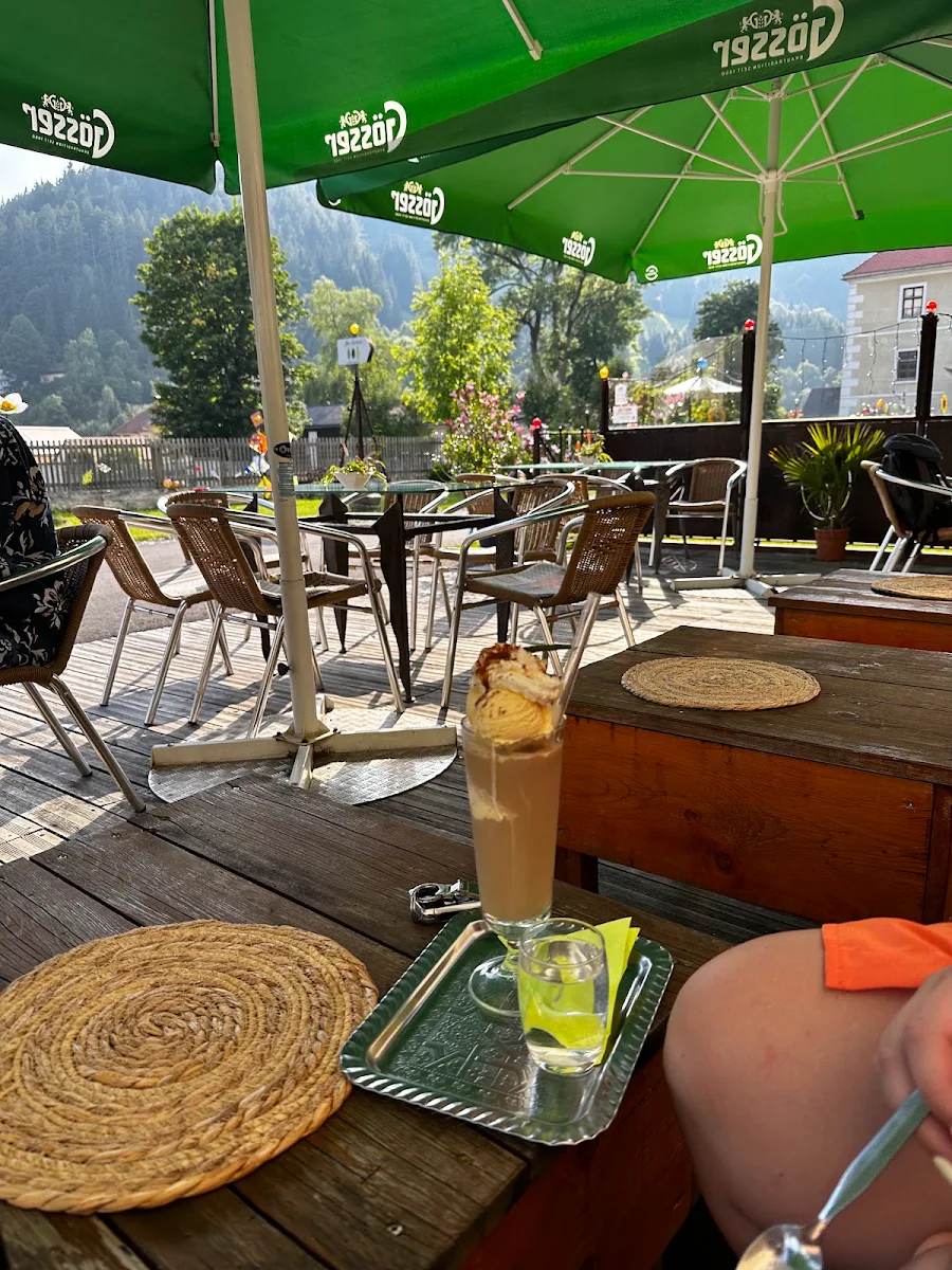 Essen und Trinken photo 1