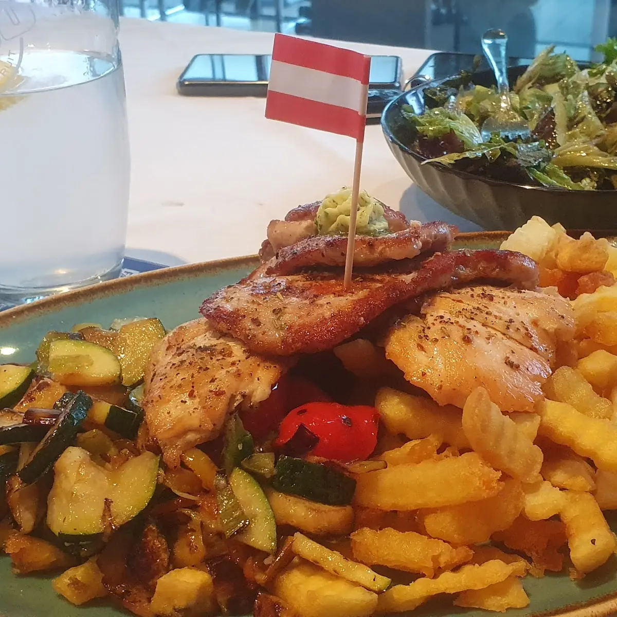Essen und Trinken photo 3