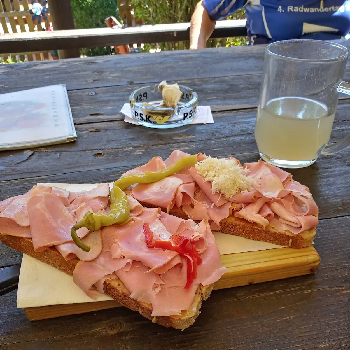 Essen und Trinken photo 3