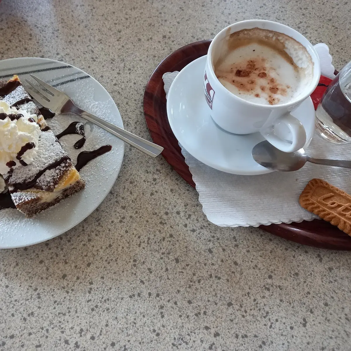 Essen und Trinken photo 2